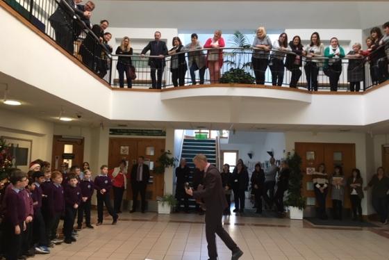 Scoil Eoin Phoil school choir performances at DES offices Tullamore 560x373 560 374 75