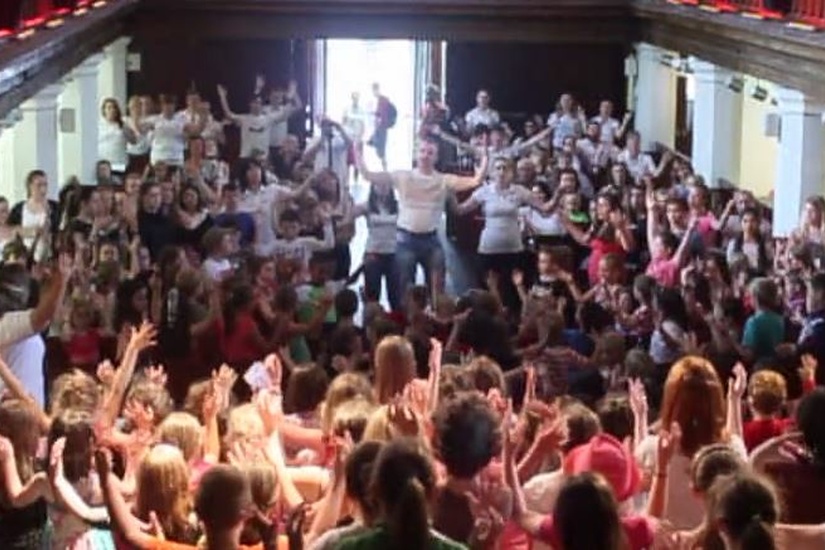 Cork city summer sing video
