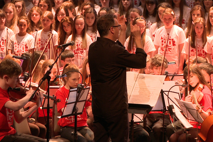 Big bang performance on stage 1