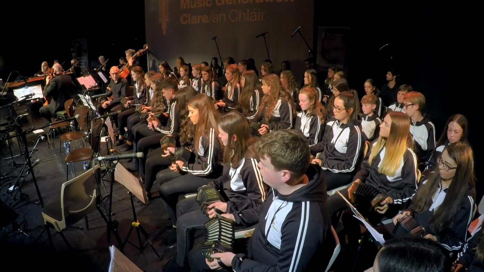 Irish Concertina Orchestra "The Road to 2022" with Music Generation