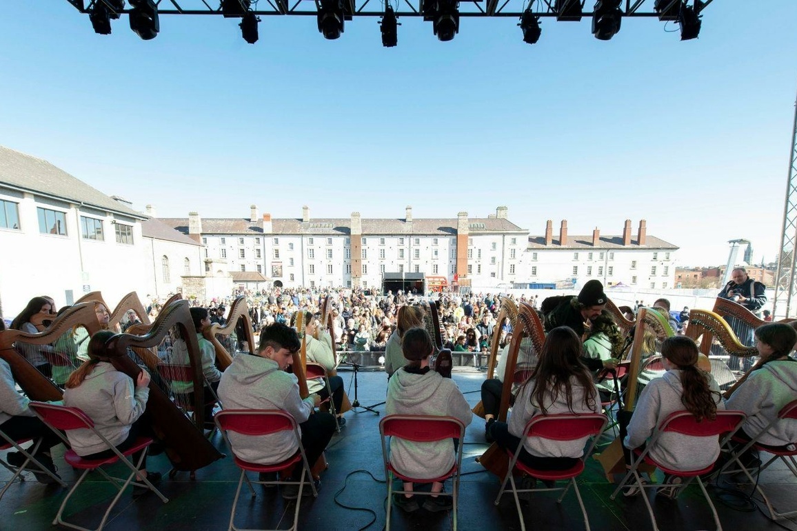 123 s Ummoning a Harp Revivals Collins Barracks View